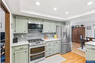 1368 Meriweather St SE, Salem, OR 97306 - Photo 12