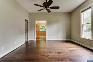 928 Birch Ave, Cottage Grove, OR 97424 - Photo 8