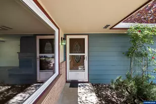 427 Wilshire Dr N, Keizer, OR 97303 - Photo 2