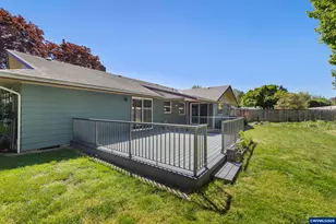427 Wilshire Dr N, Keizer, OR 97303 - Photo 28