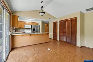 6768 Pelton Ct SE, Salem, OR 97306 - Photo 16