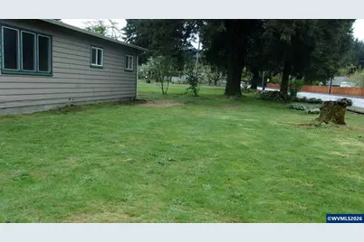 944 5th St, Lyons, OR 97358 - Photo 10