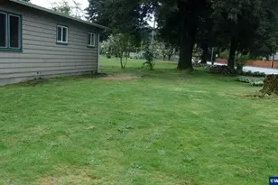 944 5th St, Lyons, OR 97358 - Photo 10
