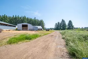 25641 S Schockley Rd, Beavercreek, OR 97004 - Photo 14