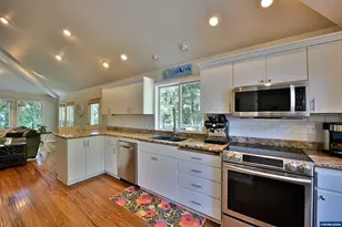 4227 Cloudview Dr S, Salem, OR 97302 - Photo 18