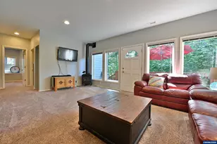 4227 Cloudview Dr S, Salem, OR 97302 - Photo 32