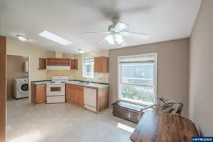 3346 Sunnyview Rd NE, Salem, OR 97301 - Photo 14