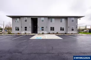 400 W Rose St, Lebanon, OR 97355 - Photo 1
