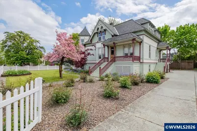 1121 Main St, Dallas, OR 97338 - Photo 4