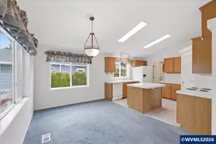 3398 Snow Peak Pl, Lebanon, OR 97355 - Photo 10