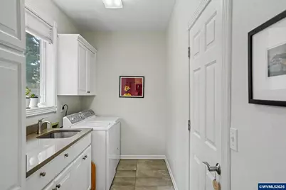 471 Edgewood Dr NE, Silverton, OR 97381 - Photo 22