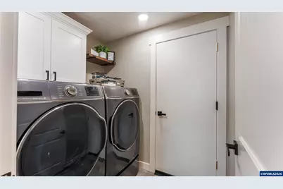 520 Fir St, Lyons, OR 97358 - Photo 12