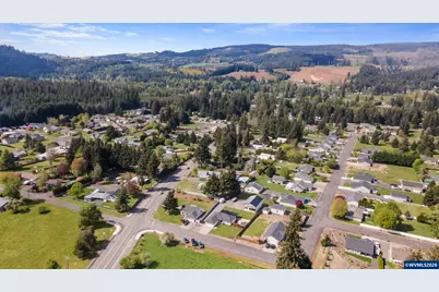 520 Fir St, Lyons, OR 97358 - Photo 42