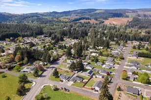 520 Fir St, Lyons, OR 97358 - Photo 42