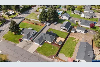 520 Fir St, Lyons, OR 97358 - Photo 40