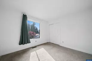 3435 6th Ave S, Salem, OR 97302 - Photo 18