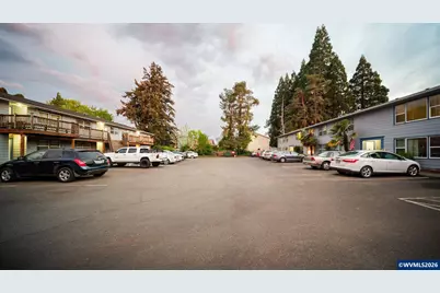 302 S Monmouth Av, Monmouth, OR 97361 - Photo 4