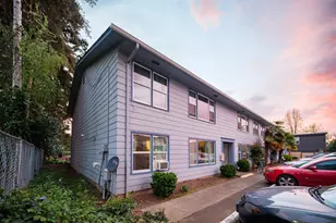 302 S Monmouth Ave, Monmouth, OR 97361 - Photo 6