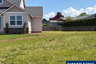 701 NW George Ct, Sublimity, OR 97385 - Photo 4