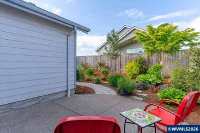 1714 SE Osoberry St, Dallas, OR 97338 - Photo 6