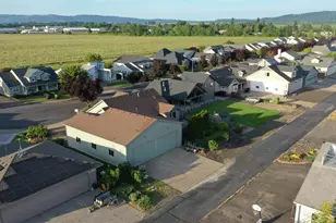 867 Corsair Dr, Independence, OR 97351 - Photo 48