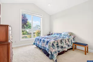867 Corsair Dr, Independence, OR 97351 - Photo 26