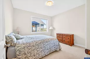 867 Corsair Dr, Independence, OR 97351 - Photo 24