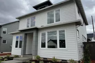 712 Magnolia Ave, Woodburn, OR 97071 - Photo 2