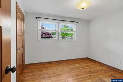 3760 Hillview Dr SE, Salem, OR 97302 - Photo 30