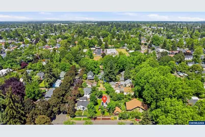 2025 Trade St SE, Salem, OR 97301 - Photo 4