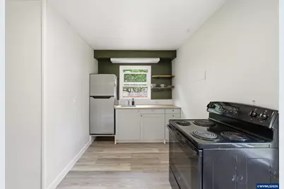 2025 Trade St SE, Salem, OR 97301 - Photo 12