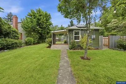 2025 Trade St SE, Salem, OR 97301 - Photo 2