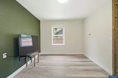 2025 Trade St SE, Salem, OR 97301 - Photo 18