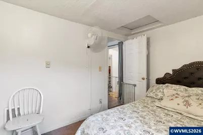 1090 Norway St NE, Salem, OR 97301 - Photo 16