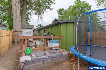 1090 Norway St NE, Salem, OR 97301 - Photo 22