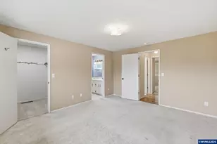 401 S Cascade Dr, Woodburn, OR 97071 - Photo 16
