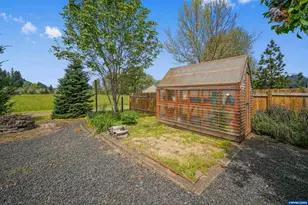 1231 SW 3rd Ave, Mill City, OR 97360 - Photo 44