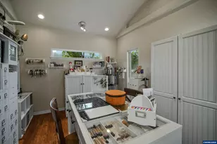 1231 SW 3rd Ave, Mill City, OR 97360 - Photo 20