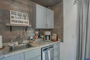 667 W Rose St, Lebanon, OR 97355 - Photo 8