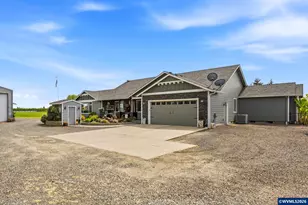 9503 W Stayton Rd SE, Aumsville, OR 97325 - Photo 2