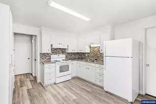 1121 Spruce St, Sweet Home, OR 97386 - Photo 12