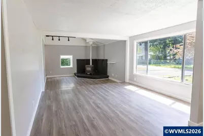2306 Jefferson St, Sweet Home, OR 97286 - Photo 8