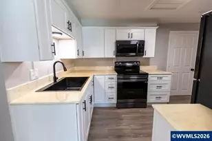 2306 Jefferson St, Sweet Home, OR 97286 - Photo 12