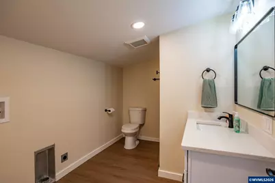 705 Tangent St, Lebanon, OR 97355 - Photo 24