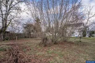 705 Tangent St, Lebanon, OR 97355 - Photo 28
