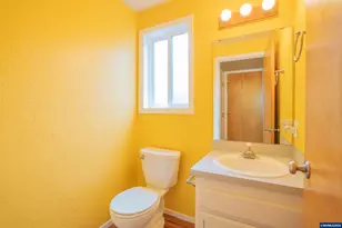 1213 NE Conroy Pl, Corvallis, OR 97330 - Photo 14