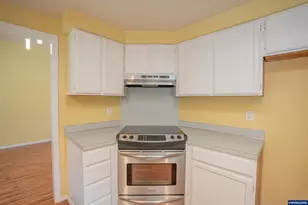 1213 NE Conroy Pl, Corvallis, OR 97330 - Photo 8
