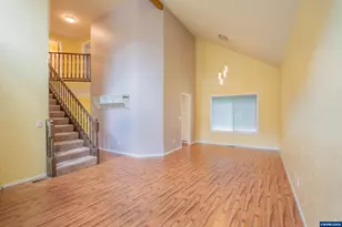 1213 NE Conroy Pl, Corvallis, OR 97330 - Photo 4