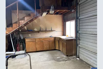 2555 Liberty Rd, Dallas, OR 97338 - Photo 8