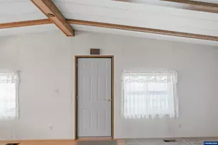 277 NE Conifer #88 Bl, Corvallis, OR 97330 - Photo 6